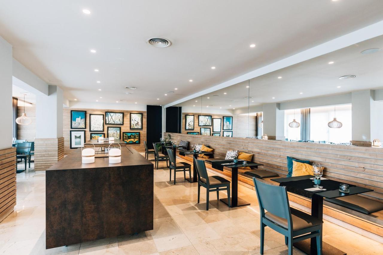 Hotel Costabella Girona Bagian luar foto